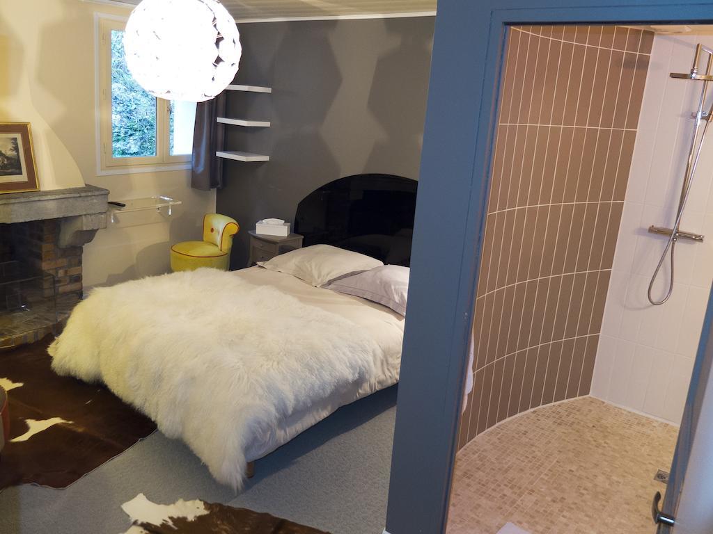 Hotel Au Fil De L'Eau - La Malate Besanzón Habitación foto