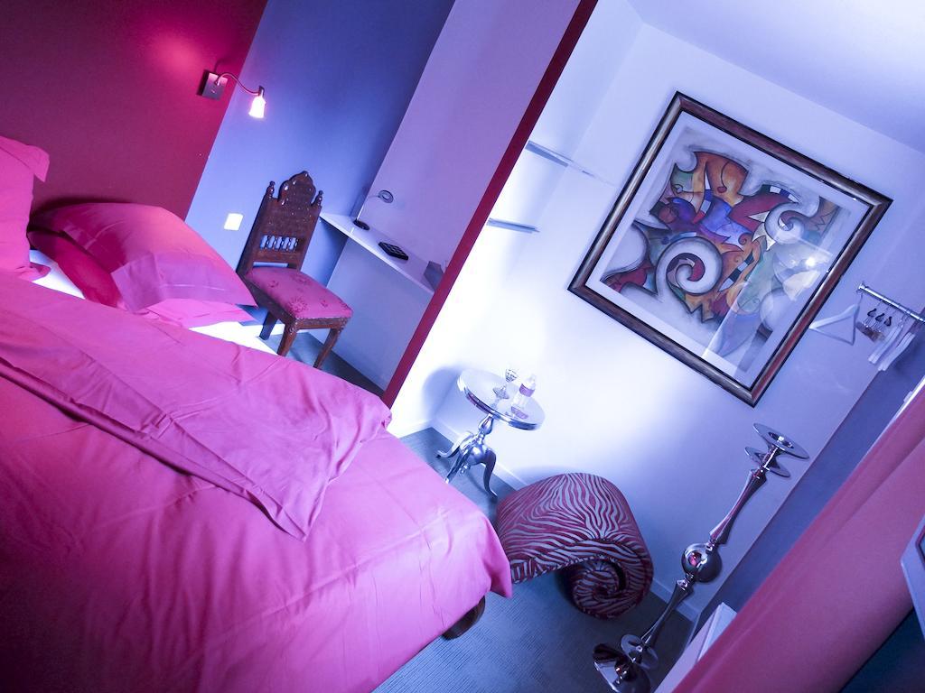 Hotel Au Fil De L'Eau - La Malate Besanzón Habitación foto